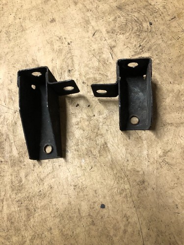 Spare wheel carrier brackets - wheel,